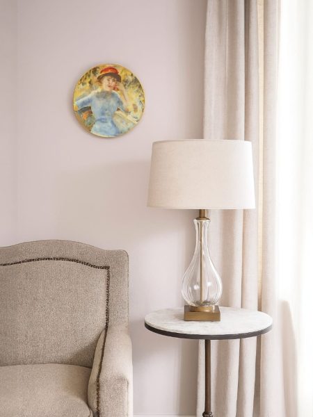 Crown Staffordshire İnce Kemik Çini Porselen Tabak - Louvre Müzesi'ndeki Alphonsin Fournaise Otelci'nin Kızı